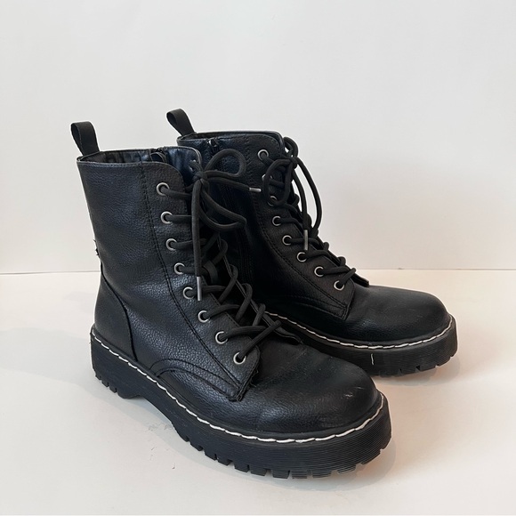 Sincerly Jules Shoes - SINCERELY JULES Harley Black Leather Combat Boots. Size 8. Gently Used Condition